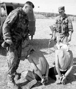 Groznijā arestētie čečeni (Foto: Reuters)